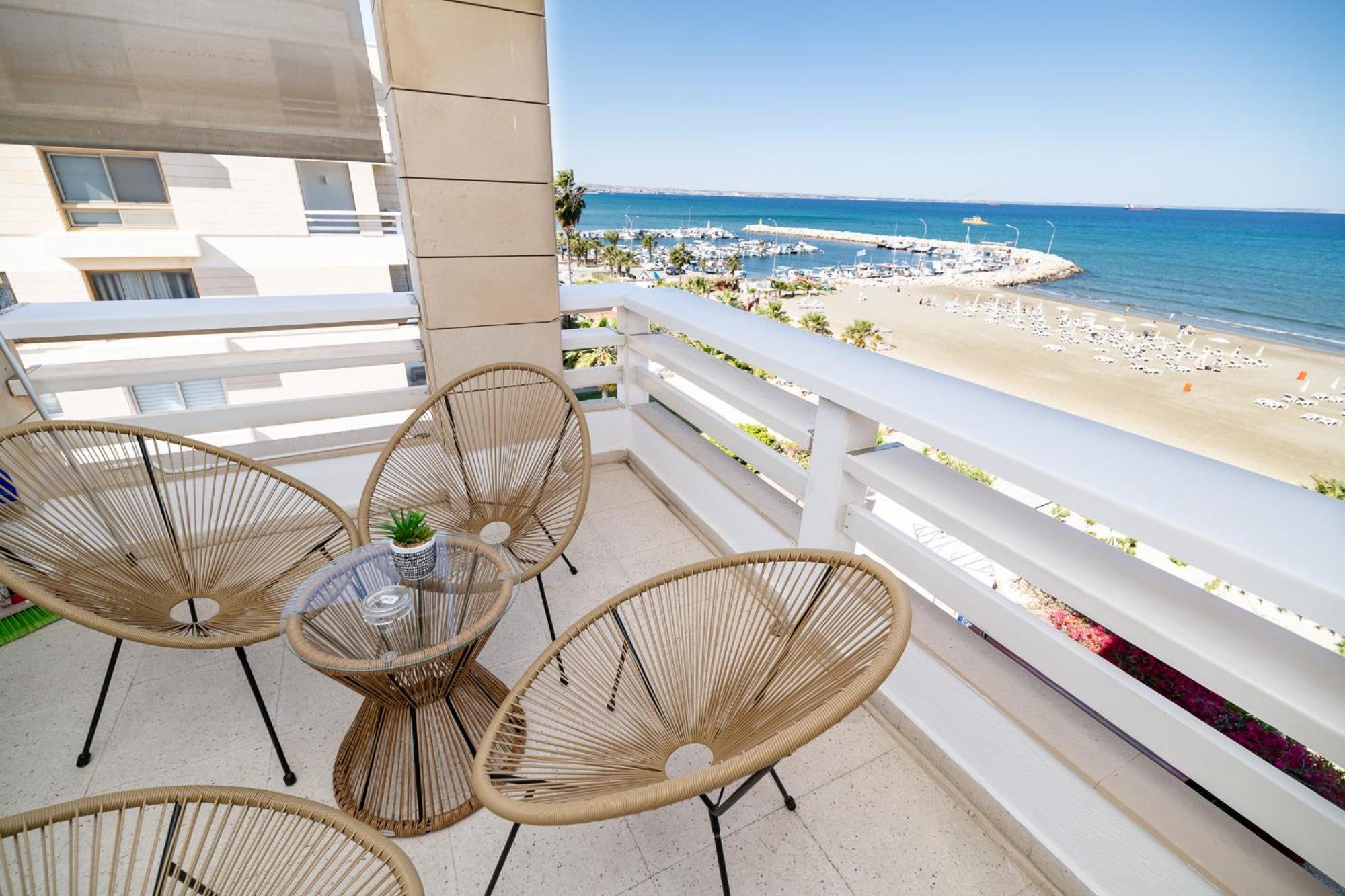 Lazuli Beachfront Sea View Ap144 Larnaca Exterior foto